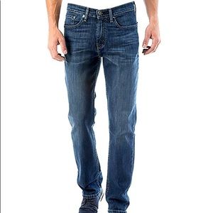Levi’s slim straight 514 jeans